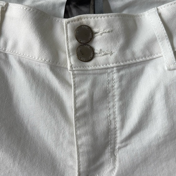Apt. 9 Women's White Cuffed Capri Jeans Size 12 - Picture 9 of 10